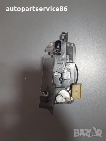 Брава заключващ механизъм за предна лява врата за Vauxhall Opel Vectra C (2002-2006) 24447342, снимка 3 - Части - 54967385