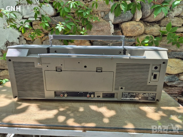 Радиокасетофон Sharp GF-500H, снимка 5 - Радиокасетофони, транзистори - 55187328