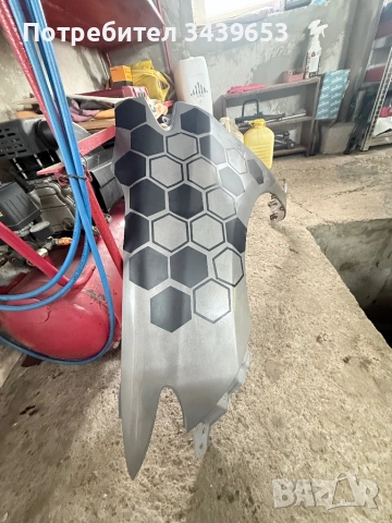 Преден ляв калник toyota auris, снимка 3 - Части - 54714379