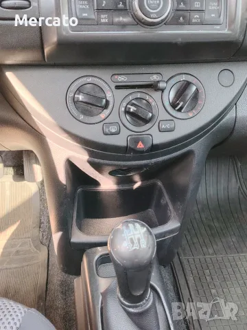 продавам автомобил Nissan Note , снимка 10 - Автомобили и джипове - 55596058