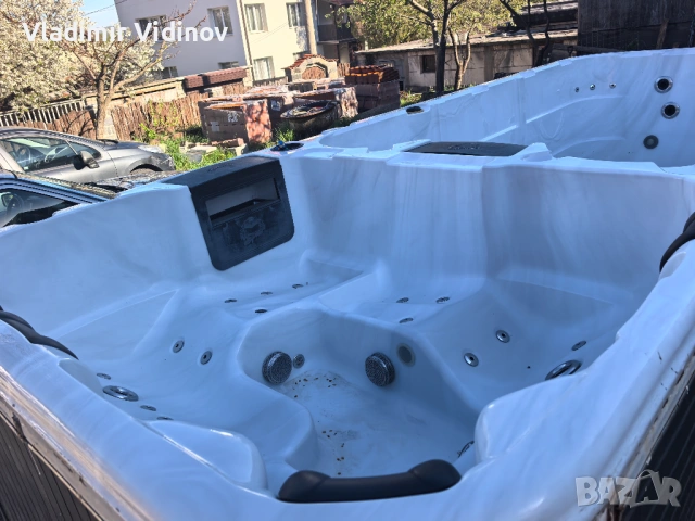 плувно джакузи, снимка 2 - Басейни и аксесоари - 54341555