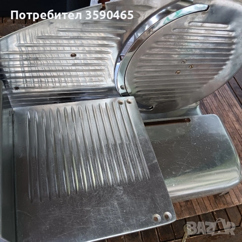 Слайс машина колбасорезачка, снимка 4 - Обзавеждане на кухня - 54651362