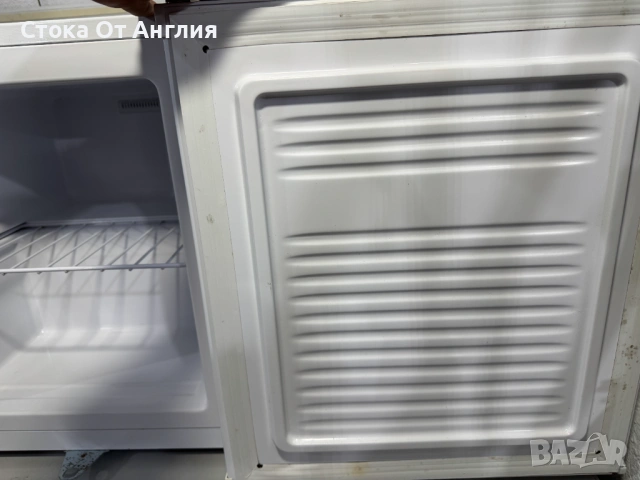 Хладилник - Igenix 90W /34L, снимка 7 - Хладилници - 54625837