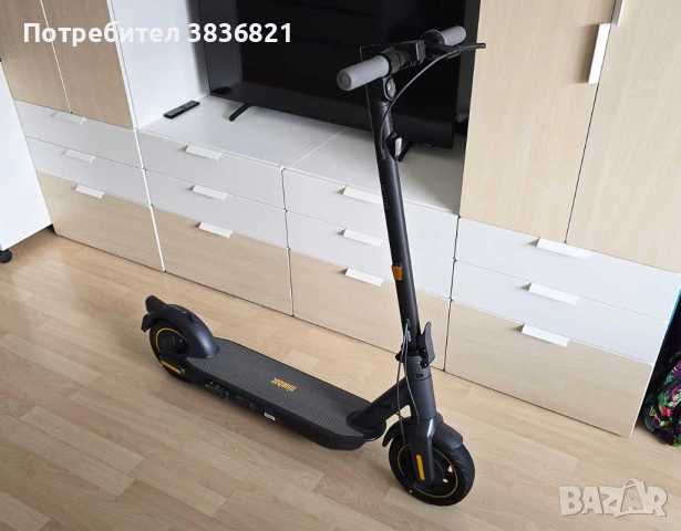 Segway Ninebot Kickscooter MAX G30E II в отлично състояние