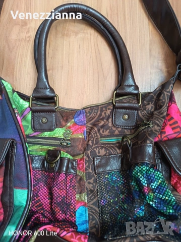 DESIGUAL Чанта в атрактивни ярки цветове, снимка 2 - Чанти - 55259136