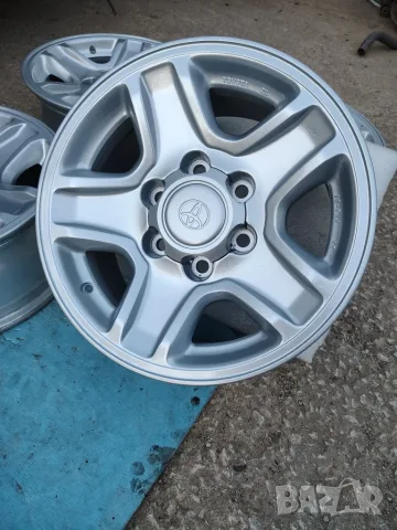Оригинални Алуминиеви джанти за Toyota Land Cruiser - 6 x 139,7mm ,централен отвор 106,1 mm , ET 20 , снимка 3 - Гуми и джанти - 55381303