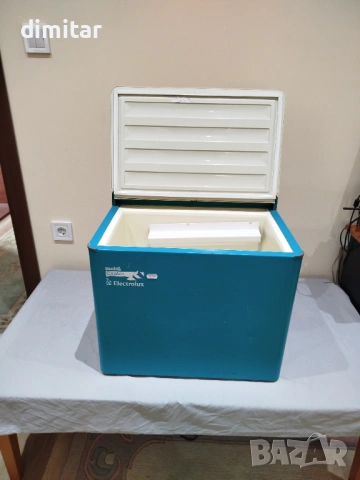 Хладилник MOBIL COOLER ELECTROLUX -12/220 V- gaz , снимка 11 - Хладилни чанти - 54680863