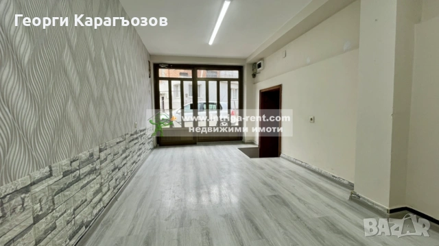 3902. Търговски обект под наем в центъра на град Хасково, близо до ”Лидо”., снимка 2 - Магазини - 53416774