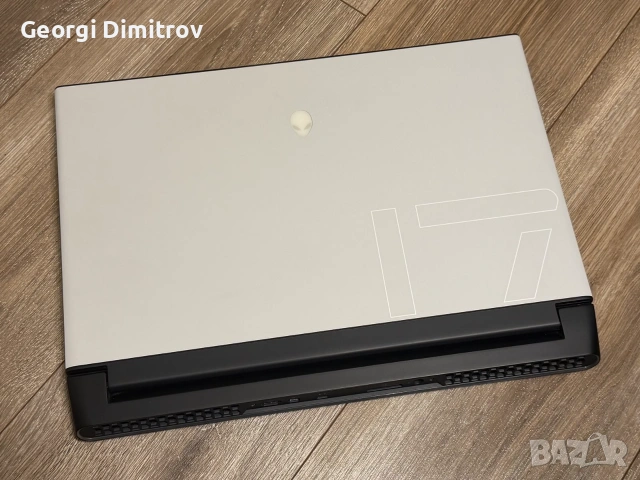 Alienware M17 R3 i7/16RAM/1TB SSD/RTX 2070 Super, снимка 9 - Лаптопи за игри - 54981753