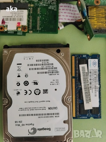 лаптоп aser aspire one 725 за части, снимка 3 - Части за лаптопи - 54646179