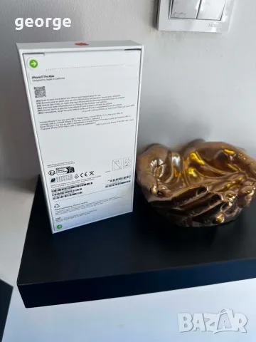 Телефон Apple iPhone 17 Pro Max, 512GB, 5G, Cosmic Orange - нов с гаранция, снимка 4 - Apple iPhone - 55636613