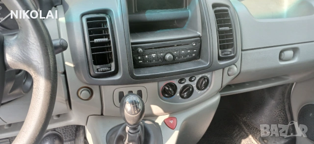 Renault Trafik 2.0 DCI, снимка 5 - Бусове и автобуси - 54759452