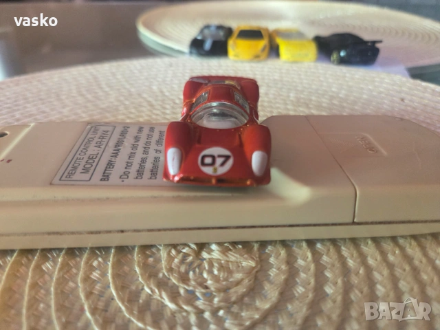 Hotwheeks Ferrari 2001 China, снимка 2 - Колекции - 54099914