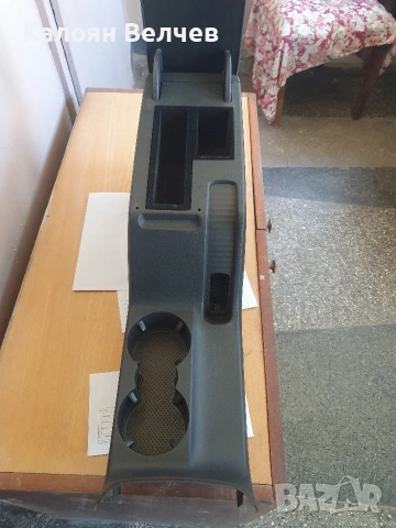 Подлакатник за ПАСАТ 5.5, снимка 6 - Части - 54651722