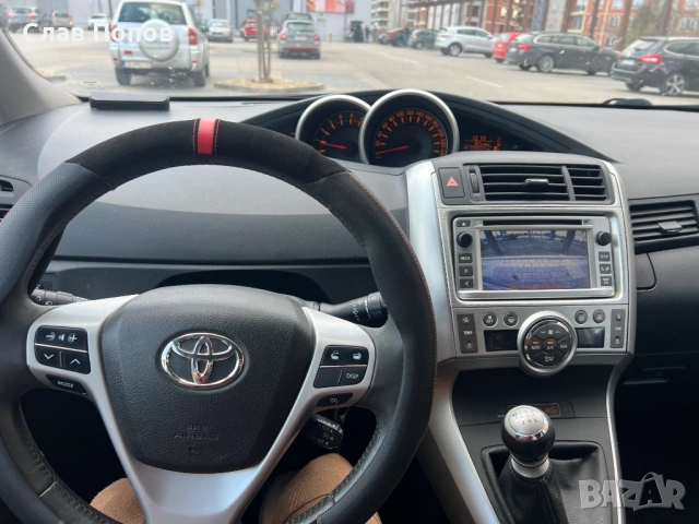 Toyota Verso 2.0D-4D 126, снимка 7 - Автомобили и джипове - 54580880