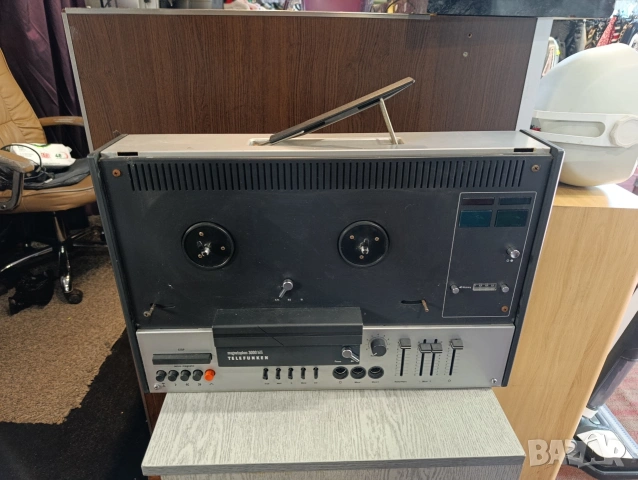 Ролков магнетофон Telefunken, снимка 4 - Ресийвъри, усилватели, смесителни пултове - 54438632