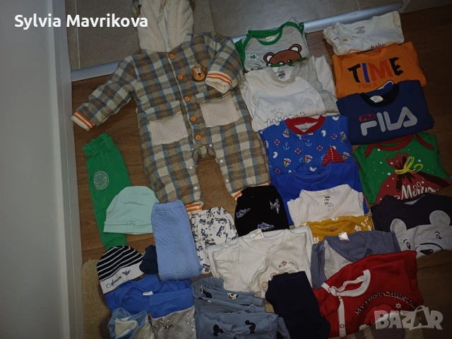 Подарява се дрешки за есен зима момче 