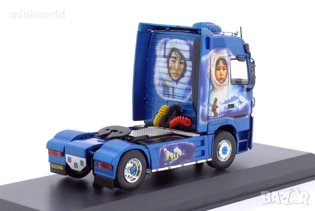Mercedes-Benz ACTROS MP1 влекач "Eskimo Arctic" 1998 - мащаб 1:43 на Hachette нов в блистер, снимка 2 - Колекции - 54695903