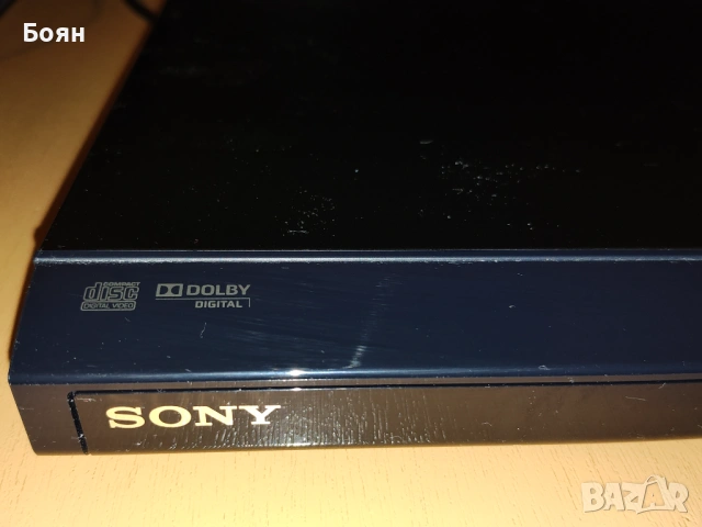 DVD плеър Sony DVP-SR760H, снимка 2 - Плейъри, домашно кино, прожектори - 54183451