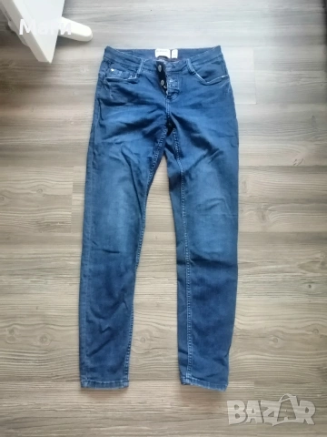 Два модела дамски дънки, снимка 2 - Дънки - 54028547