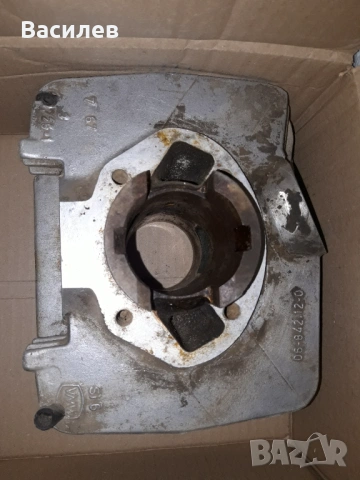 Мз 175/2 Трофи,капак вьрху кормилото.Цилиндьр. Стар номер., снимка 7 - Мотоциклети и мототехника - 34154106