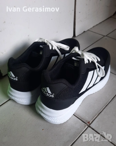 Adidas 42 номер, снимка 2 - Маратонки - 54660149