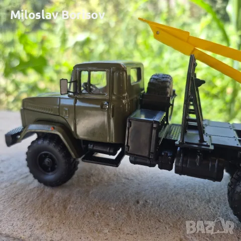 КРАЗ 6446 лесовоз в мащаб 1:43, снимка 7 - Колекции - 55332423