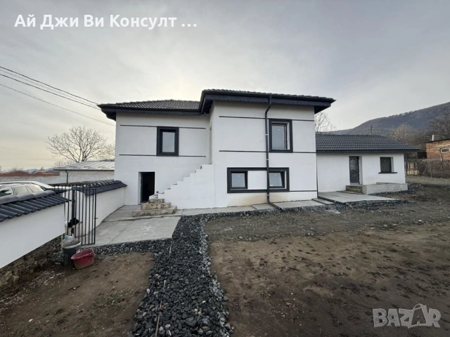 Къща до гр. Ихтиман, снимка 17 - Къщи - 54363309