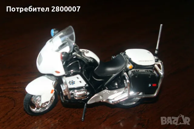 BMW R1100 RT P (Maisto 1/18 1999), снимка 2 - Колекции - 55396238