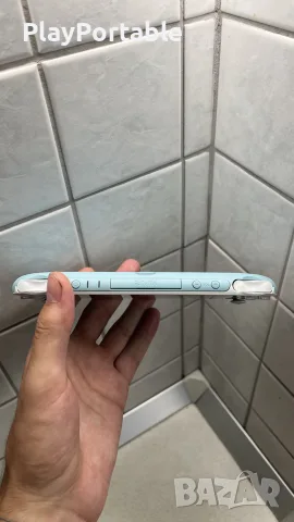 Modded PS Vita PCH-2000 Light Blue Complete in Box 128GB 150+ games, снимка 9 - PlayStation конзоли - 55545792