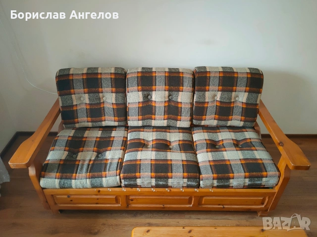 Канапе - триместно от масивна дървесина!!! 