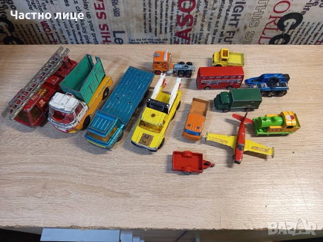 Лот от стари играчки