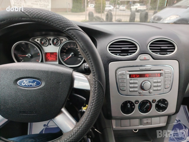 Форд Фокус 1.6HDI 90кс Клима, снимка 13 - Автомобили и джипове - 53063416