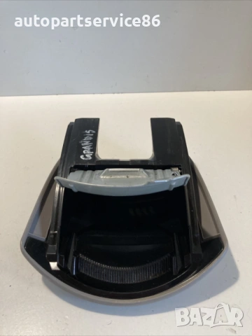 Пепелник преден за Mitsubishi Grandis 2.0 Di-D (2005)
