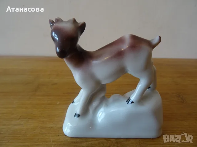 Порцеланова фигура Малка сърничка Сърна ИЗИДА 1960 г , снимка 2 - Антикварни и старинни предмети - 55413833