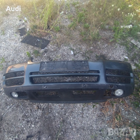 Предна броня  за VW TOUAREG 2004г.