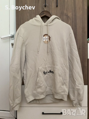 Суичър на Rick And Morty S