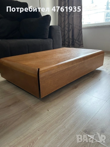 Уникална масивна дървена холна маса