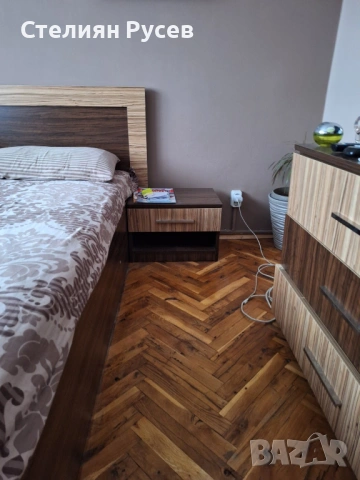 2603 СПАЛНЯ  - легло без матрак с гардероб + тоалетка + 2 нощни шкафчета -ОБЩА цена 200 евро или 391, снимка 2 - Спални и легла - 53992278