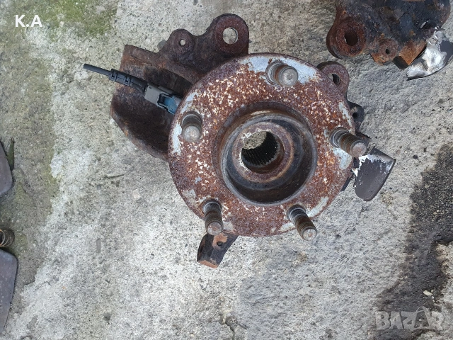 Предни шенкели главина Ford C-Max 1.8i, снимка 3 - Части - 54690196