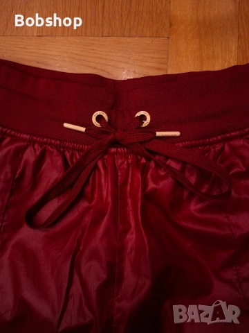 Дамско долнище Nike Sportswear NSV Woven Track Pants, снимка 5 - Спортни екипи - 53992371