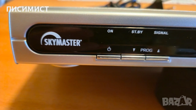 Skymaster DT 400 (DVB-T приемник) с оригинално дистанционно, снимка 2 - Приемници и антени - 55162955