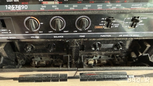 Касетофон Sanyo , снимка 9 - Радиокасетофони, транзистори - 54878420