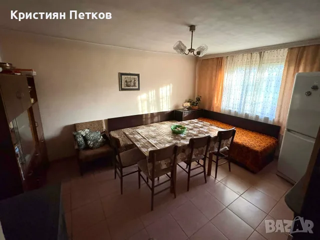 Голяма двуетажна къща в с. Камен | на 50 км. от В. Търново, снимка 6 - Къщи - 55676709