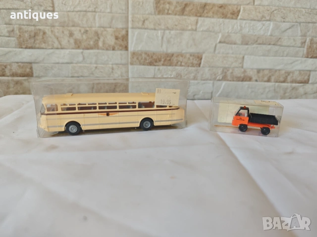 Автобус IKARUS 66 и камион BVB - умалени модели - Made in Germany