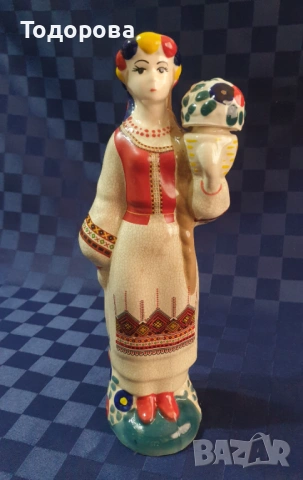 Порцеланов декантер -Украинка