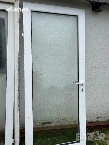 Алуминиеви врати