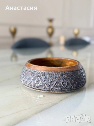 Сувенирна дървена купа дърворезба