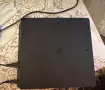Продавам PS 4 slim с 2 бр. джойстика и станция за зареждане, снимка 9