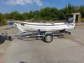 Продавам лодка с колесар, снимка 1